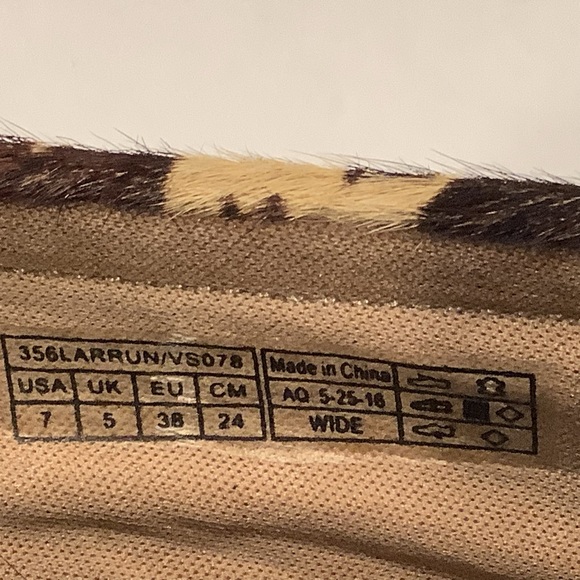 Vionic 356 Larrun Calf Hair Loafers Size 7 Leopard Print Slip On Shoes - Picture 5 of 6